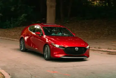 馬來西亞推出 Mazda 3 1.5L 入門版，配備超齊全，售價僅約 83 萬元台幣！