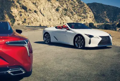 V8 再見：Lexus 準備送別經典大排氣量跑車