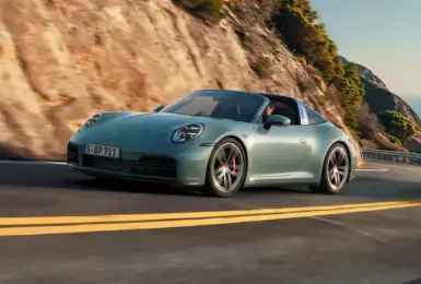 Porsche 911 Carrera 4S 小改款發表：性能進化、配備升級、台灣售價896萬起