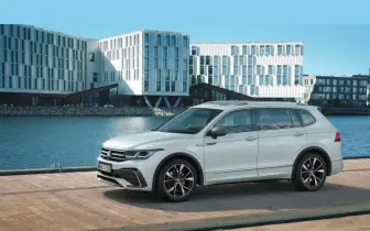 Volkswagen Tiguan Allspace 限時優惠開跑：末代德系 7 人座 SUV 大降價最高 41 萬元！