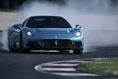 小改款《Maserati MC20》改名MCPURA 車重維持1噸半 630匹馬力
