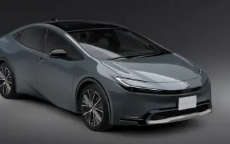 為什麼油電車比電動車更適合現在的你？
