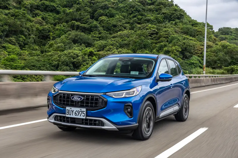 ▲ 中期改款Ford Kuga 1.5T引擎改良，受惠 1:11.5 高壓縮比、350bar 噴油嘴壓力設定，讓引擎輸出更有效率。