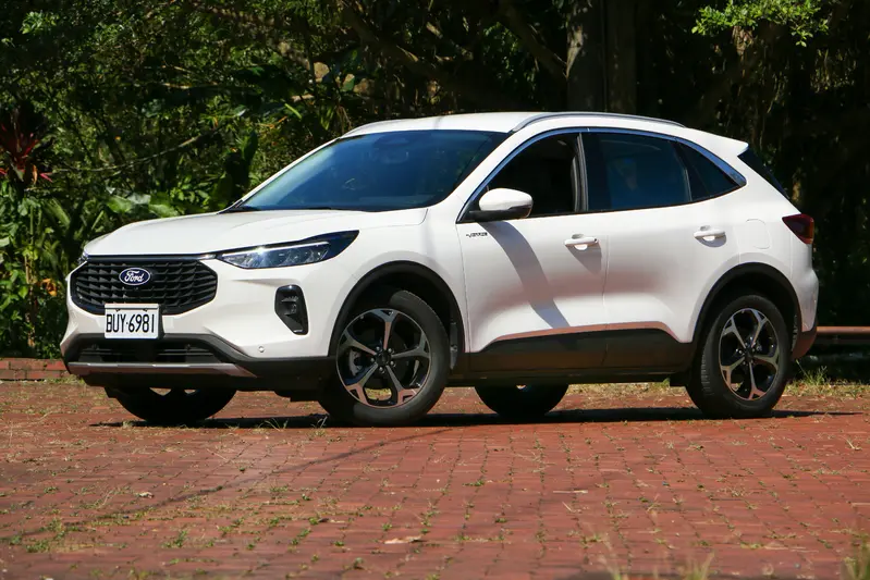 ▲ Ford Kuga 1.5T Vignale