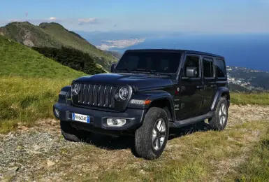 寶嘉聯合《Jeep Wrangler》認證車抵台 對手鎖定和泰《Land Cruiser》及JLR Defender