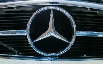 近年來最嚴重！《Mercedes-Benz》集團利潤狂瀉 Q2崩近7成 