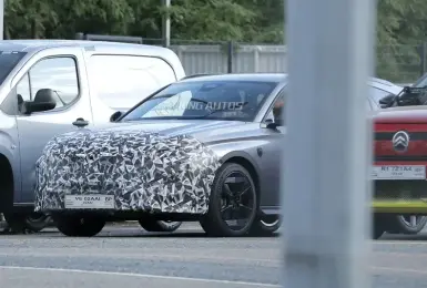 小改款《Peugeot 308》升級3缸P2油電 恐取消獅爪日行車 