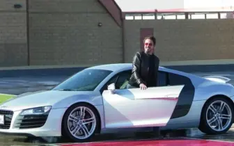 電影車追擊｜鋼鐵人Audi R8