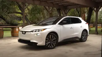 Subaru 小改款 Solterra 有望年內登台，動力續航全面進化！