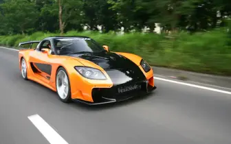 電影車追擊｜東京甩尾Mazda RX-7 Veilside