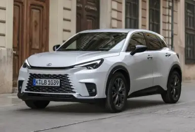 Lexus 新年式 LBX 登場：售價調整、配備升級、靜肅性更出色