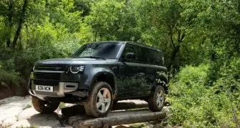 2025年8月購車優惠｜JLR 盛夏購車禮遇方案開跑！敬邀即刻入主，享受最佳購車時機，優惠幅度高達10%。
