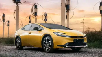 和泰《Toyota Prius PHEV》新增兩項RAV4沒有的功能 售價不變