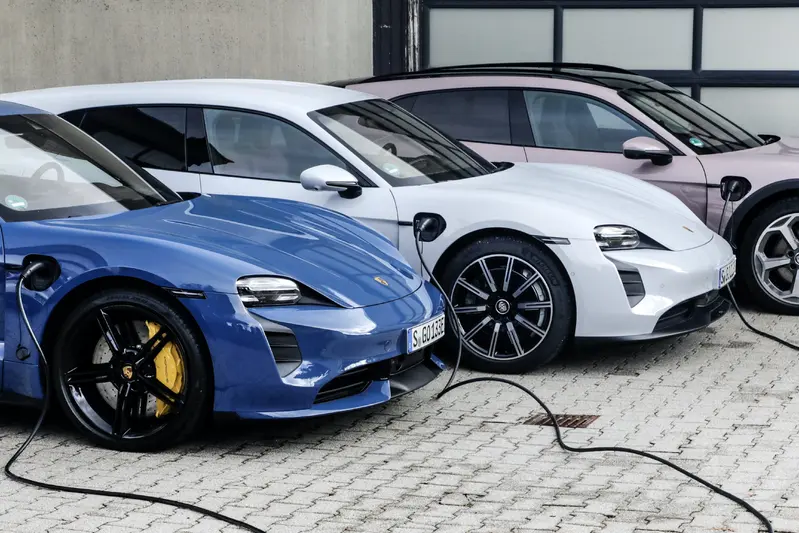 受影響車款為小改款前使用LG ENERGY SOLUTION WROCŁAW sp. z o.o.大電池的部分Porsche Taycan