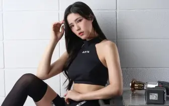 【國王車訊】車模美女收集 ARTA GALS 真木しおり