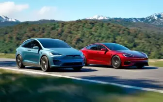 特斯拉小改款 Model S、Model X 登台　外觀添冰霜藍、新增環艙氛圍燈