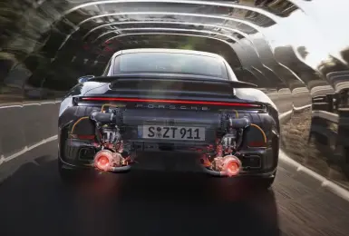 2025 IAA車展｜《Porsche 992.2 911 Turbo S》漲114萬 改用油電 紐北快14秒