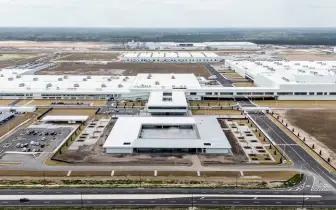 《Hyundai》美國工廠破獲逾400名非法外勞 川普：請尊重我們國家的移民法