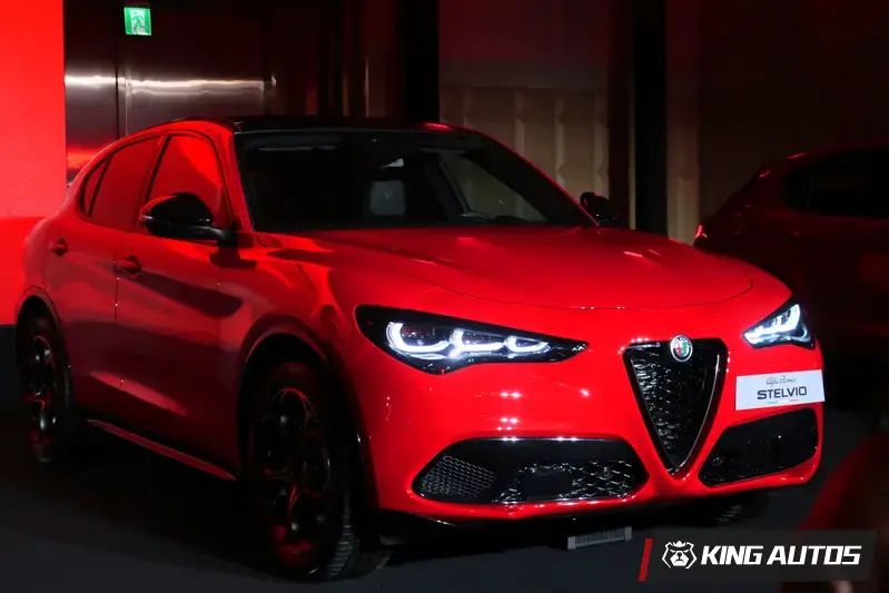 Alfa Romeo Stelvio建議售價228.9萬元起，加30萬元升級電子懸吊、後防滑差速器、H/K音響等配備。
