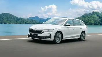 加配備不加價｜小改款《Skoda Octavia Combi》同級唯一2.0T4驅 新購客車再減10萬