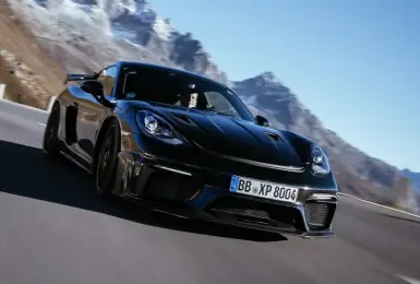 《Porsche》不能沒有引擎！718油車不停產 旗艦休旅取消電動車 首次用前驅平台造車 
