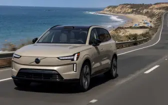 台灣明年導入｜《Volvo EX90》升級800V架構&英偉達晶片 充電&運算都更快