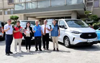 全台首輛！Ford Tourneo Custom化身3輪椅福祉車上路 福特六和實踐在地關懷與無障礙移動承諾