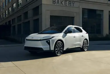 626變743！小改款《Toyota bZ4X》接單價不變 升級8氣囊 輸出更強悍
