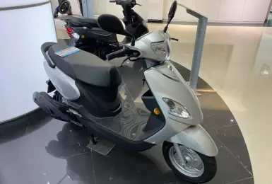 三陽工業捐贈100台機車 攜手親慈慈善會捐贈1500萬元 助花蓮災後重建