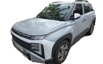 發表前看光光！大改款《Hyundai Venue》就像迷你版palisade 車內升級雙螢幕 續用傳統手煞車