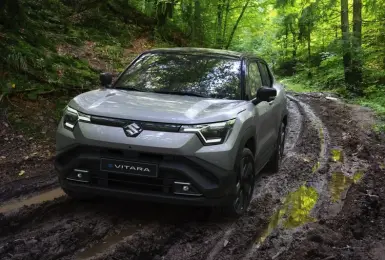 年底台北車展見！《Suzuki e Vitara》雙車型送測 可能不賣入門車款