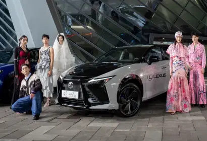 小改款《Lexus RZ》純電休旅車Q4上市 點亮臺北時裝週