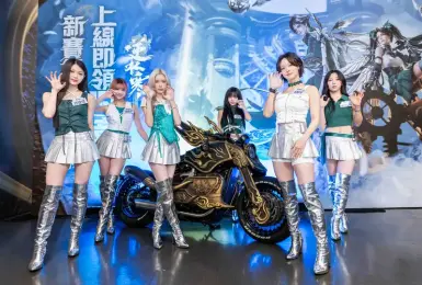 遊戲電玩|金鐘後再發光「GENBLUE 幻藍小熊」甜酷站台《逆水寒》一週年 宅宅舞首秀+虛擬分身同跳掀全場尖叫