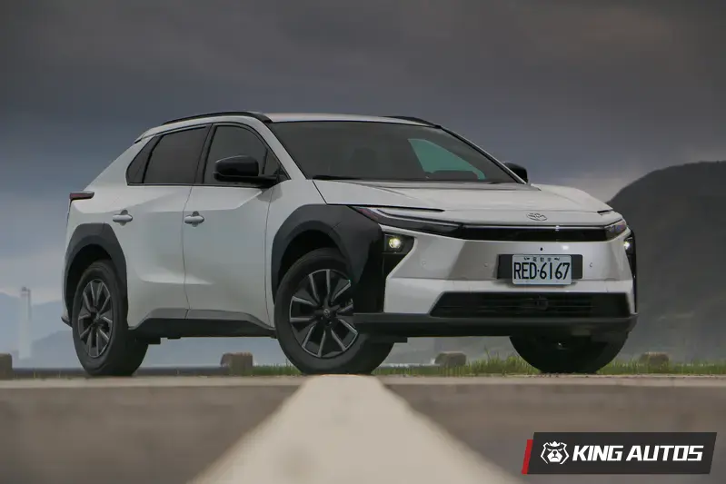 本次試駕車款為小改款Toyota bZ4X，建議售價128萬元起。據了解，現在下訂的是26年式車款，預計明年交車。