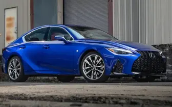 Lexus IS 為何這麼人氣？歷代車型與魅力解析