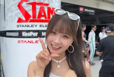 【國王車訊】車模美女收集 STANLEY TEAM KUNIMITSU 森脇梨々夏