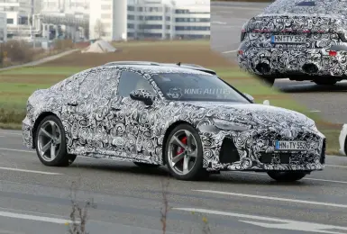 BMW M5接招！《Audi RS6》轎車15年後回歸 V8引擎配馬達 爽榨700匹