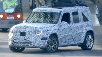 首次曝光！迷你版《Mercedes-Benz G-Class》剛離開產線 鋁圈還沒成對 