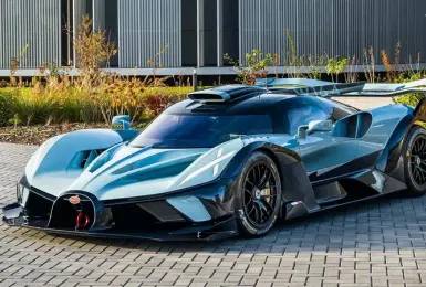 Bugatti W16 時代落幕：Bolide 停產、Mistral 倒數交付，新 V16 時代正式到來