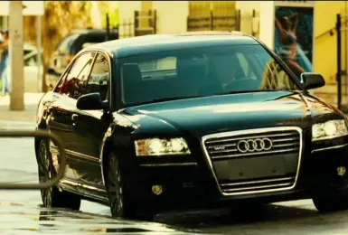 電影車追擊｜玩命快遞Audi A8 W12