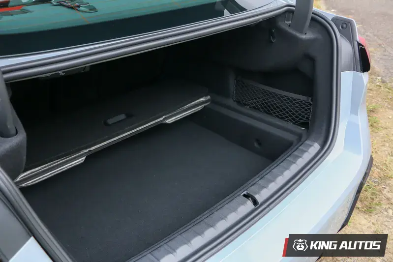 後廂底板可以向下爭取更多置物空間