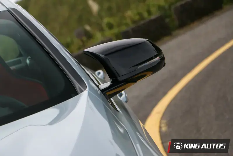 牛角造型的車外後視鏡