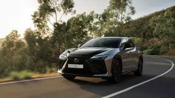 小改款Lexus RZ 降15萬 首次導入運動化電動車RZ 550e F SPORT