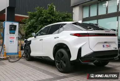 2026年2月購車優惠｜《Lexus ES》獨享百萬0利率《Lexus RZ》免費充電一年