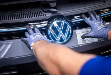 《Volkswagen》電動車平台塞雙缸引擎 重心轉向油電車