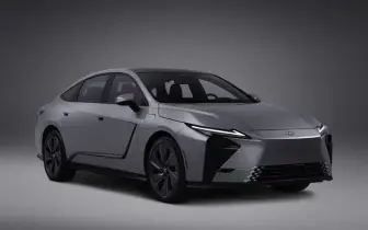 油電與純電一次到位，新世代 Lexus ES 歐洲開賣