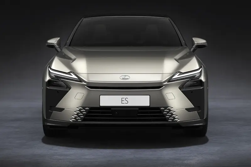 小改款NX車頭造型預計比照新款Lexus ES(如圖)設計