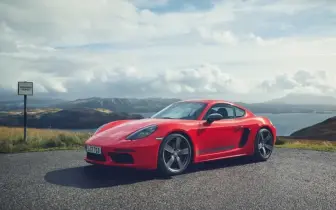 電動還沒接棒，燃油先回歸：Porsche 718 轉型計畫急轉彎的原因跟背後壓力