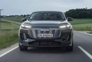經銷商體系集體倒戈！《Audi》銷量慘跌 品質遭疑 德國主場出現空前危機