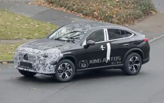 打破停產謠言！小改款《Mercedes-Benz GLC Coupe》首次曝光 